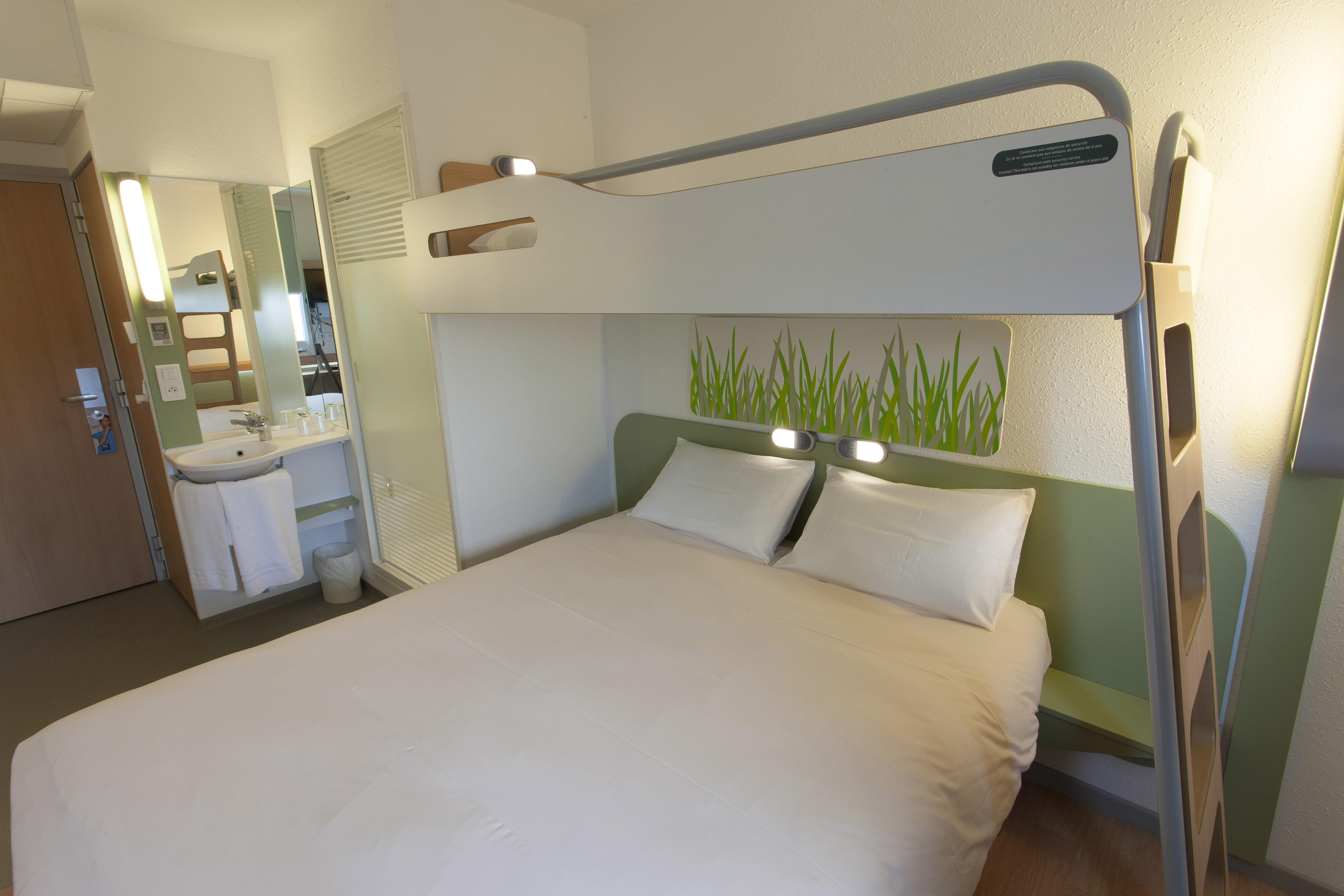 Ibis Budget Cherbourg - La Glacerie Esterno foto