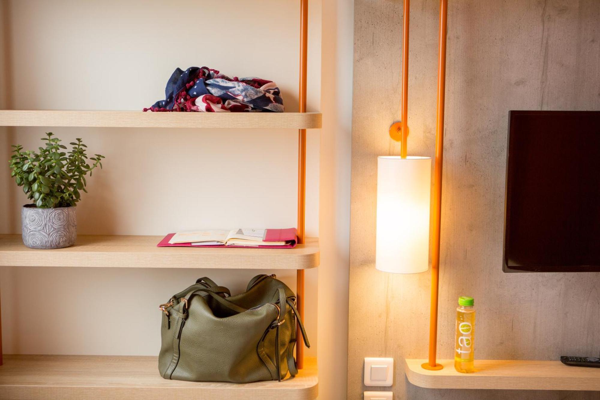 Ibis Budget Cherbourg - La Glacerie Esterno foto