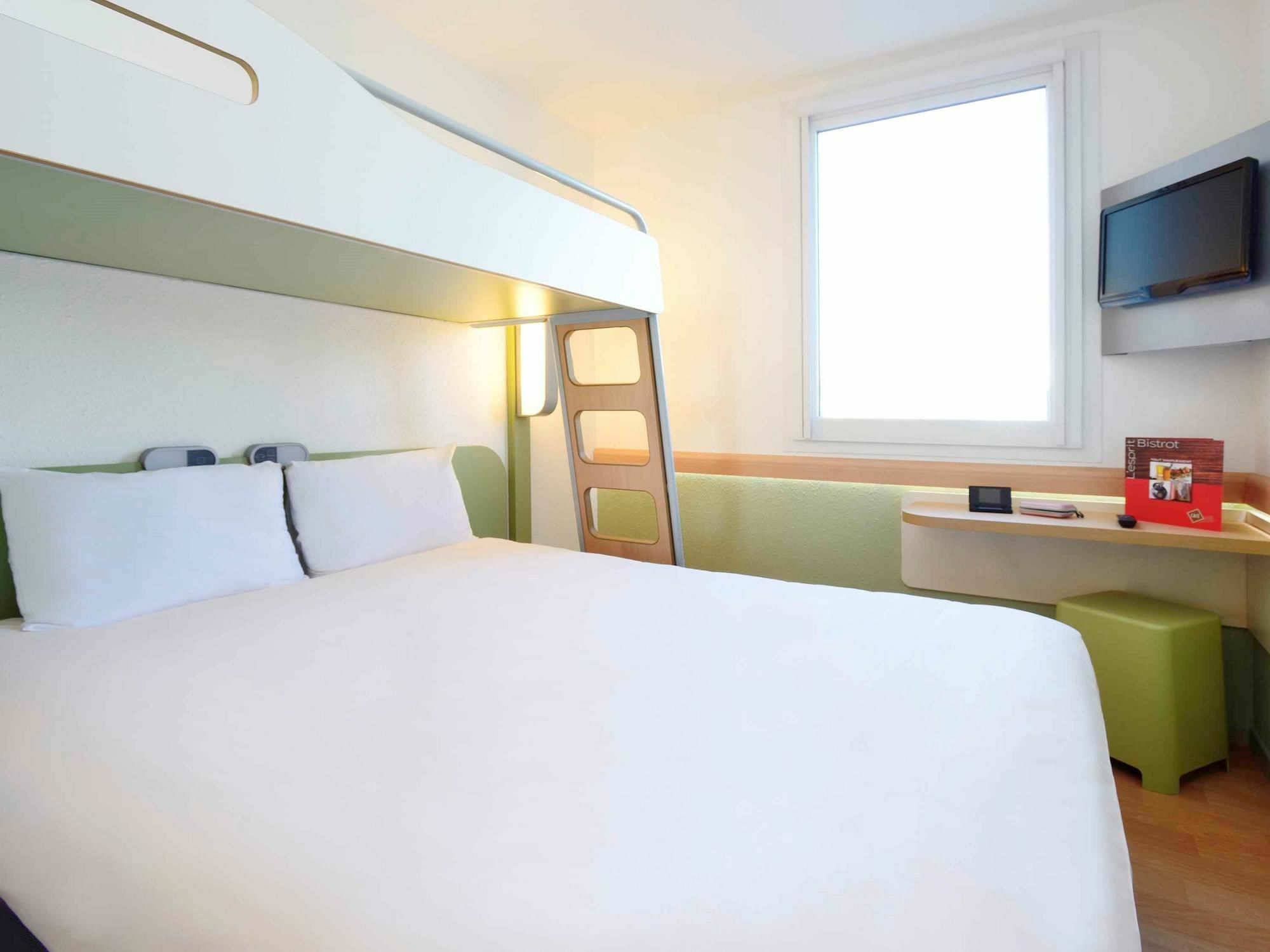Ibis Budget Cherbourg - La Glacerie Esterno foto